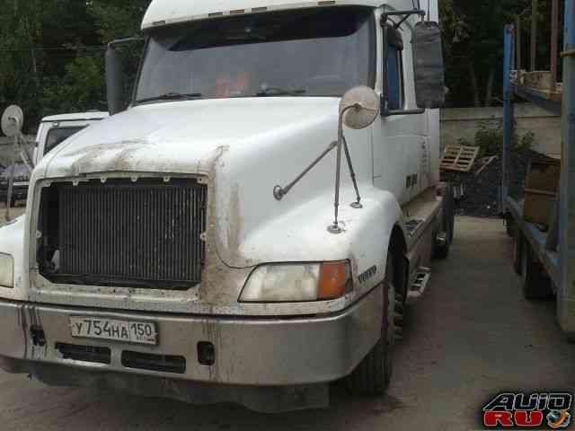 Volvo VNL 2002г  фото-1