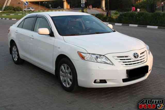 Toyota Camry, 2010 