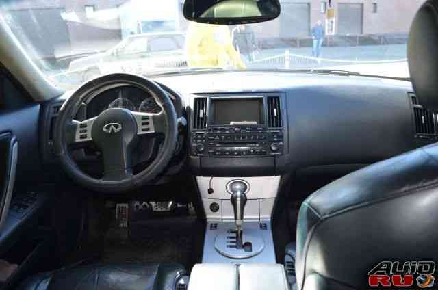 Infiniti FX45, 2004 