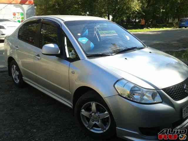 Сузуки SX4, 2011 