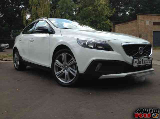 Volvo V40 Cross Country, 2013 