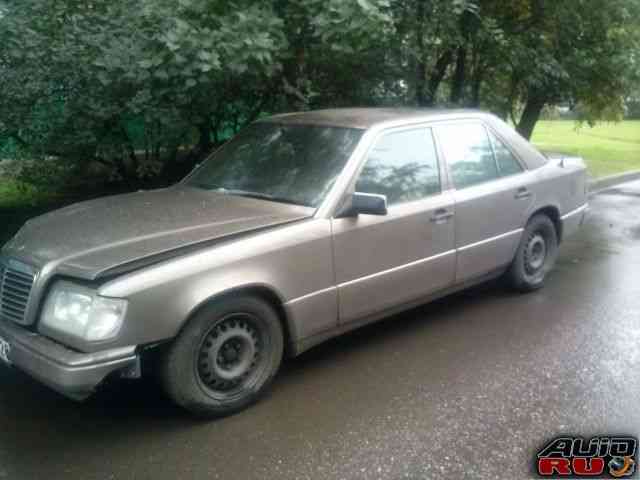 Мерседес W124, 1990 