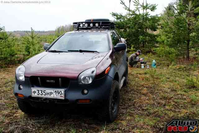 Isuzu Vehi Cross, 2000 