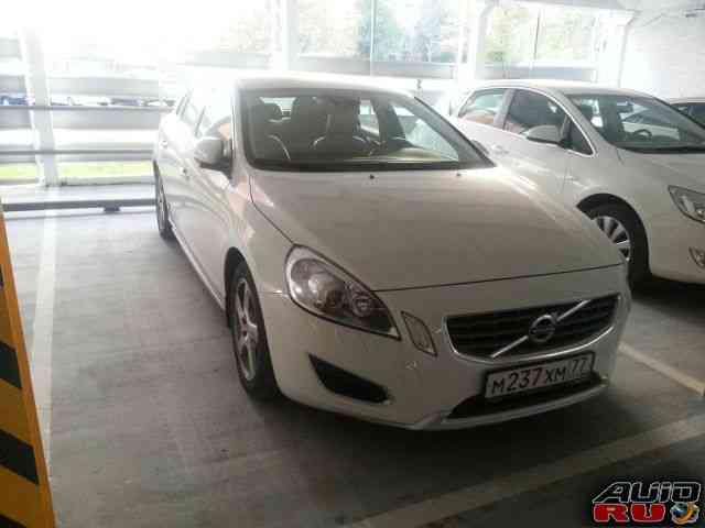 Volvo S60, 2011 