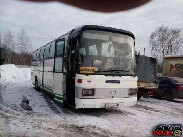 Туристический автобус 