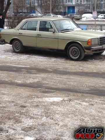 Мерседес-Бенц W123, 1981 