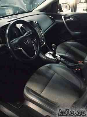 Opel Astra, 2011