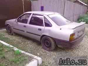 Opel Vectra, 1990
