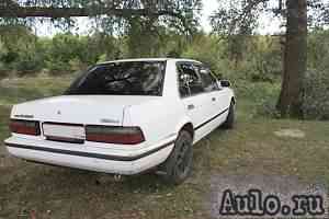 Nissan Bluebird, 1987