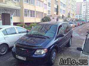 Chrysler Town & Country, 2005