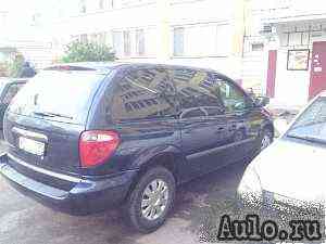 Chrysler Town & Country, 2005