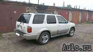 Infiniti QX4, 2000