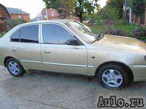 Hyundai Accent, 2001