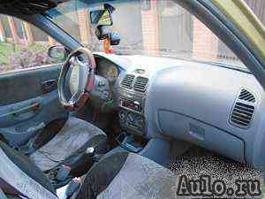 Hyundai Accent, 2001