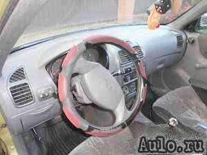 Hyundai Accent, 2001