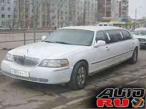 Lincoln Town Car, 2003