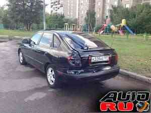 Hyundai Elantra, 2002