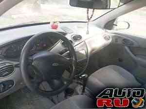 Ford Focus, 2001