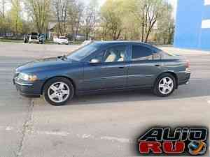 Volvo S60, 2005