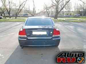 Volvo S60, 2005