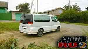 Nissan Elgrand, 2001