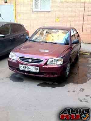 Hyundai Accent, 2010