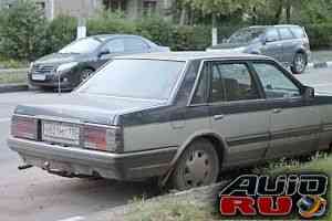 Nissan Laurel, 1983