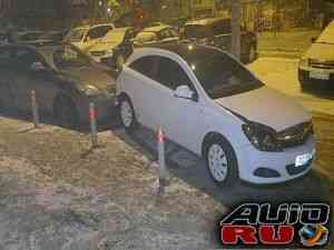 Opel Astra GTC, 2010 Opel Astra GTC, 2010