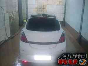 Opel Astra GTC, 2010 Opel Astra GTC, 2010