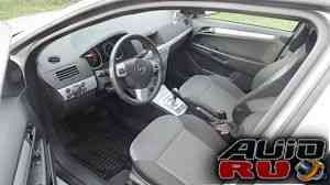 Opel Astra GTC, 2011 Opel Astra GTC, 2011