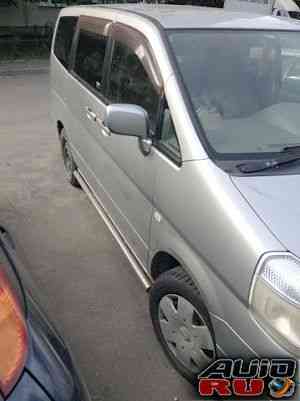 Nissan Serena, 2002