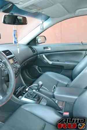 Honda Accord, 2004