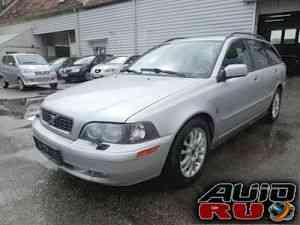 Volvo V40, 2004