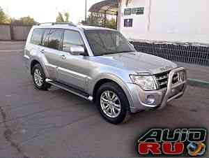Mitsubishi Pajero, 2012 Mitsubishi Pajero, 2012