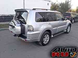 Mitsubishi Pajero, 2012 Mitsubishi Pajero, 2012