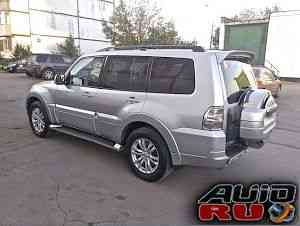 Mitsubishi Pajero, 2012 Mitsubishi Pajero, 2012