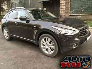 Infiniti FX30, 2013