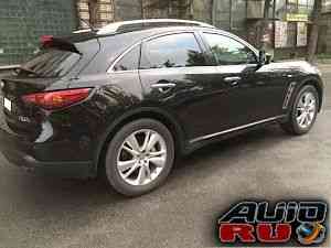 Infiniti FX30, 2013