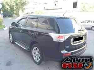 Mitsubishi Outlander, 2013