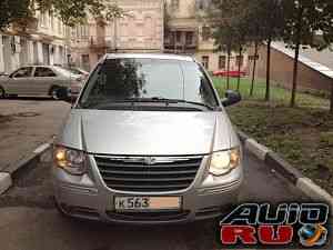 Chrysler Town & Country, 2006