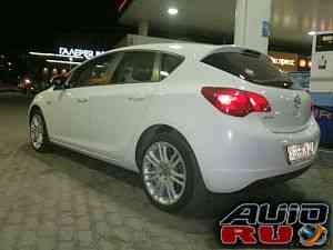 Opel Astra, 2011