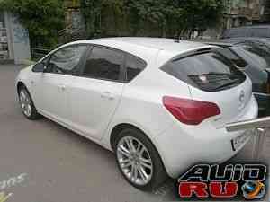 Opel Astra, 2011