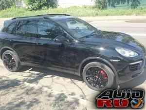 Porsche Cayenne Turbo S, 2012