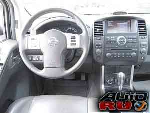 Nissan Pathfinder, 2011