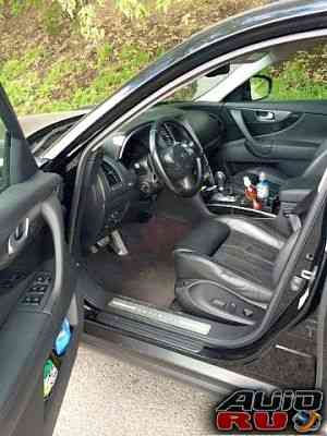 Infiniti FX37, 2010