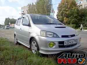 Daihatsu YRV, 2000