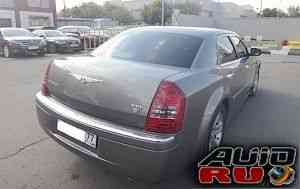 Chrysler 300C, 2005