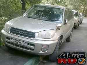 Toyota RAV4, 2001