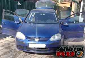 Volkswagen Golf, 2004