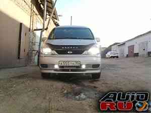 Nissan Serena, 2001